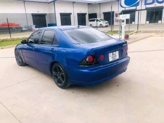 used toyota altezza