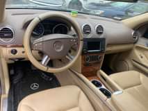 A picture of Mercedes benz GL450