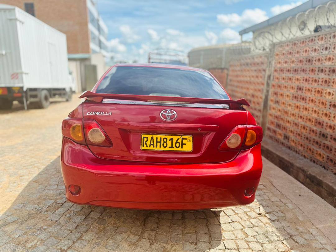 A picture of TOYOTA COROLLA CE