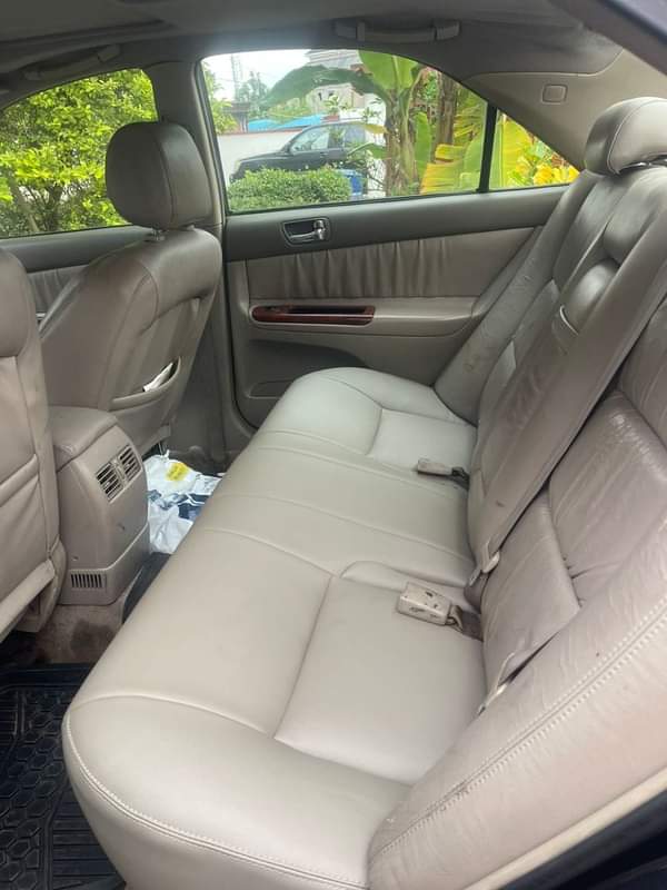 A picture of First body pan 04 camry AC Gear and engine perfect