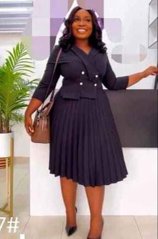 A picture of Classic round dresses