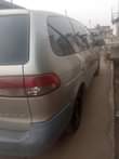 A picture of Toyota sienna pure first body is available with good condition