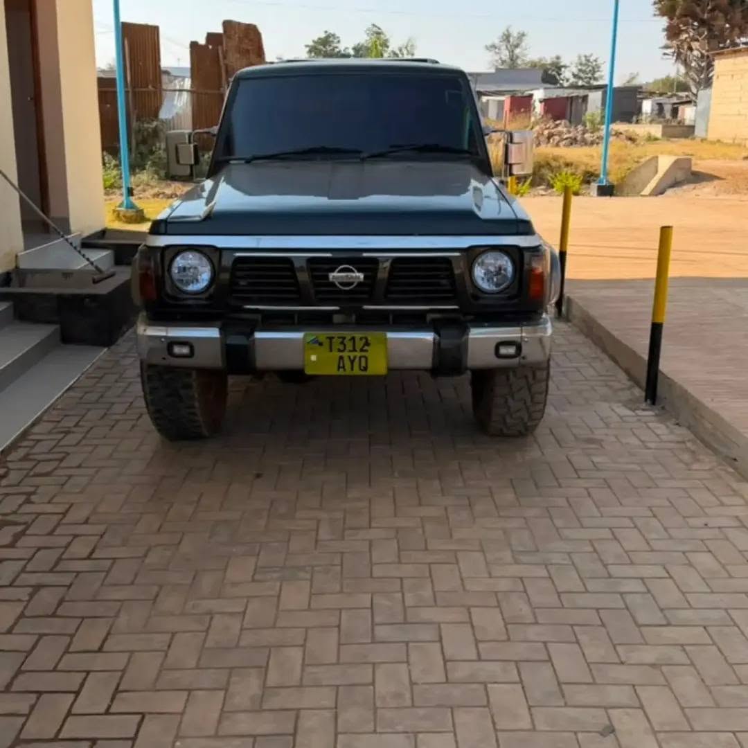 A picture of Pajero million 13 8 Ipo mwanza