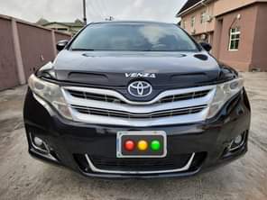 A picture of Extremely clean and sound registered Venza 2011 on belt fullest