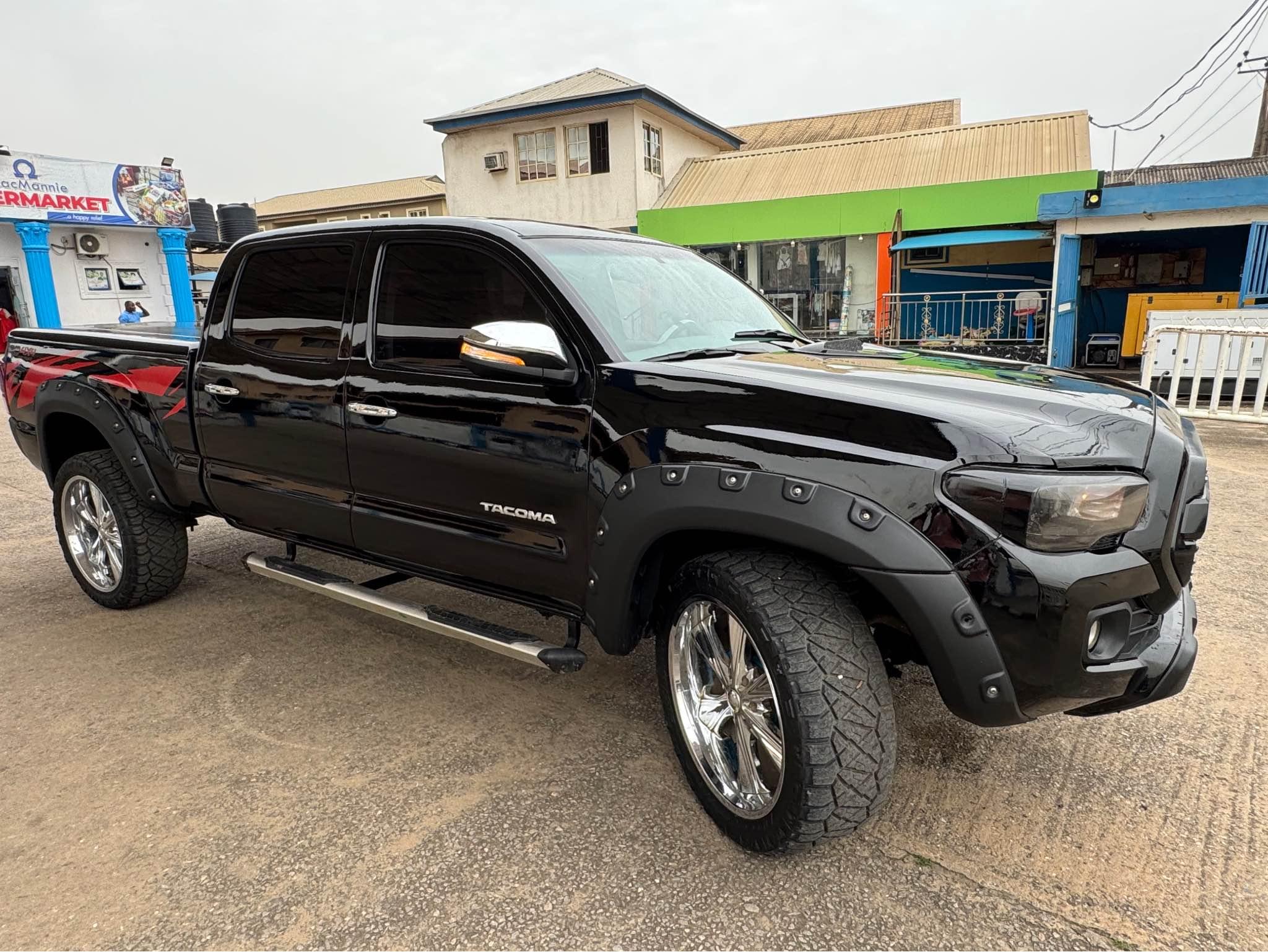 A picture of 2010 Toyota Tacoma upgraded to 2016 08039538695