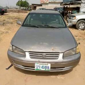 A picture of 750k last owner settle 30k Toyota Camry tiny light Engine