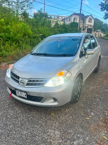 used nissan tiida