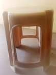 A picture of Stool meza plastic