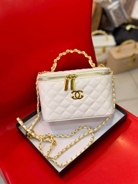 A picture of Handbags
