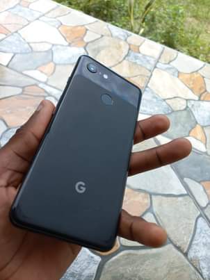 A picture of Google pixel 3