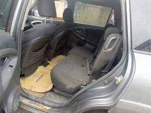A picture of Reg Toyota RAV4 2010 model V6 engine Buy and use