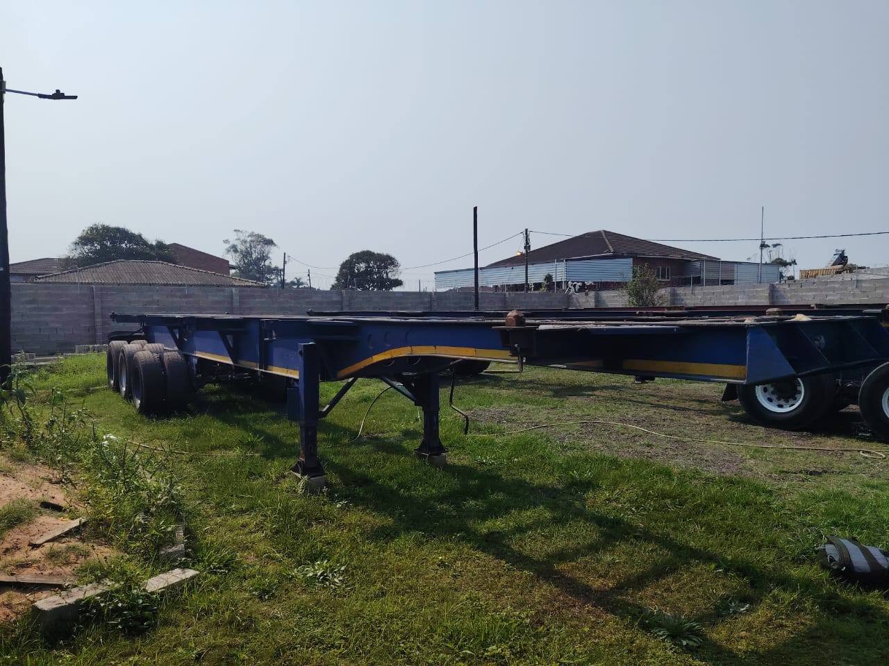 tri axle