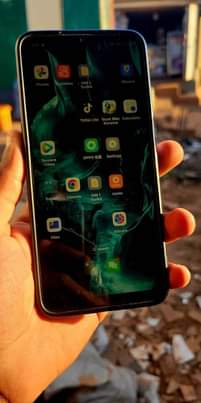 A picture of it s a clean oppo on sale