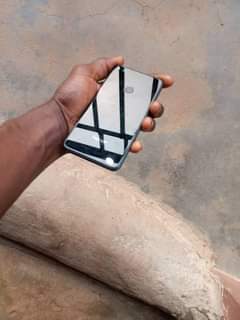 A picture of Honor p8lite