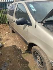 A picture of Toyota sienna 2000 Engine Gear Ac Sango otta 07041091454 1