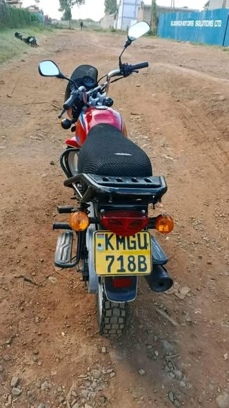 bajaj boxer