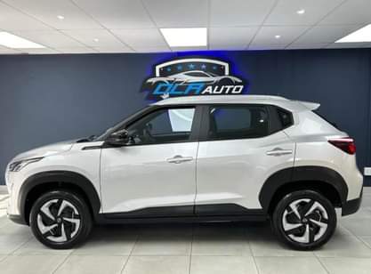 nissan visia