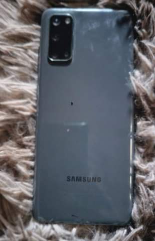 A picture of Samsungu s20 5G