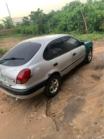 A picture of Toyota carola 1998 model