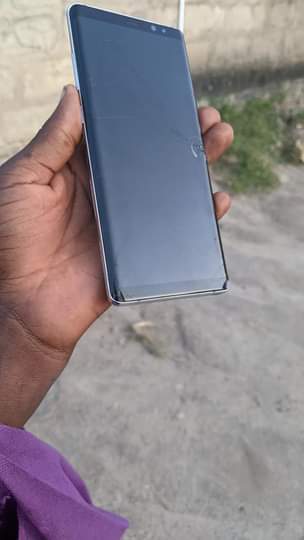 A picture of Samsung Galaxy gb64 ram6 net4g wah chp krek kdg dot