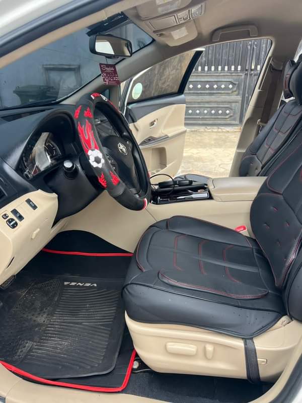 A picture of REGISTERED TOYOTA VENZA THUMBSTART REMOTE START YEAR 2010 NO DASHBOARD