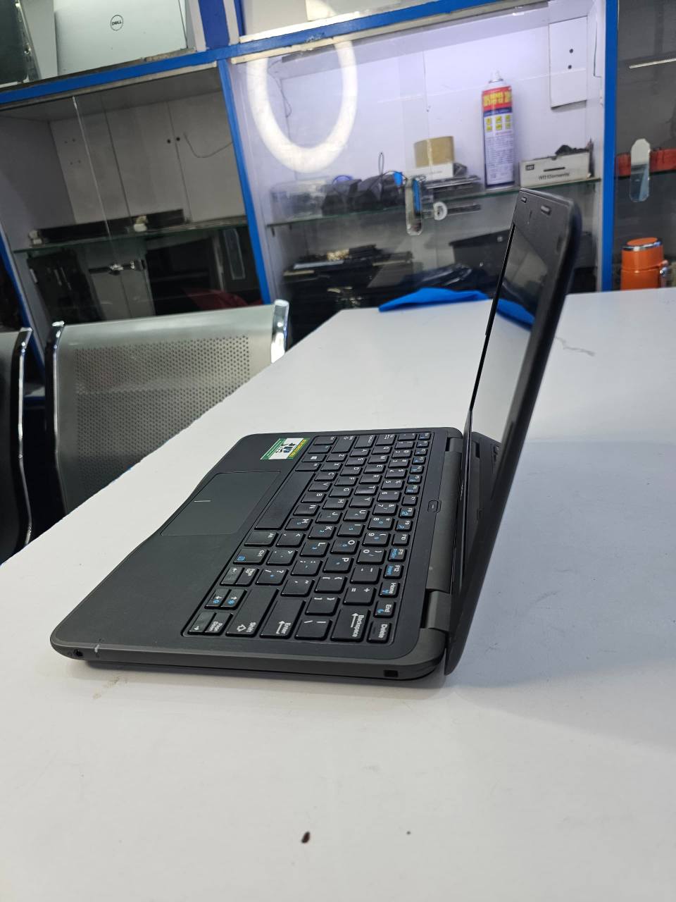 A picture of Dell latitude 3190