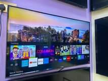 A picture of Samsung smart tv 43 used Dubai