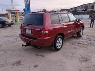 A picture of Toyota Highlander 2006 model registered