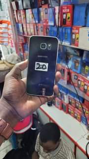 A picture of Samsung galaxy S6 edge