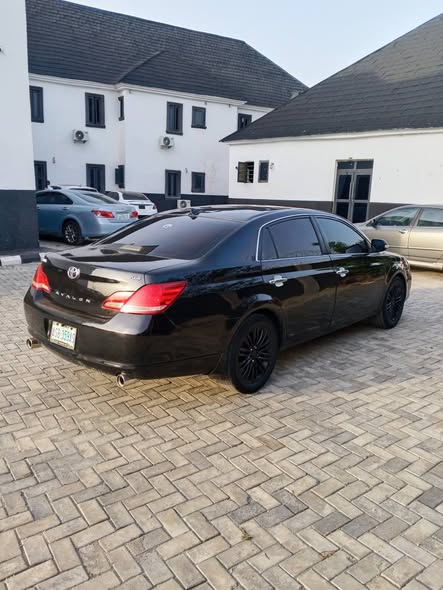 A picture of Toyota Avalon