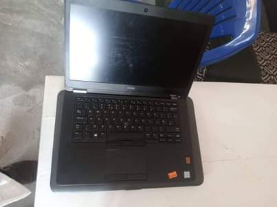 A picture of Nauza laptop corei7 terabity disk 0653014580