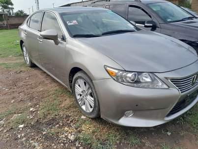 lexus