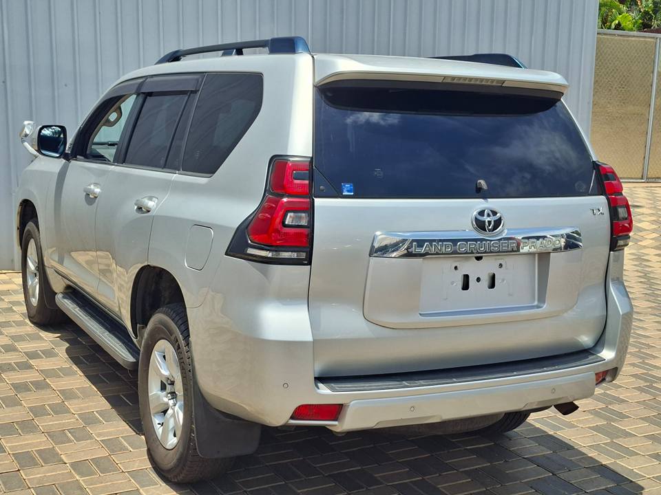 A picture of 2017 Toyota Land Cruiser Prado TX For Sale