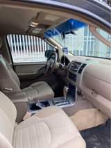 A picture of Nissan pathfinder 2006