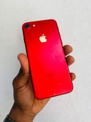 A picture of Apple Iphone 7 plain