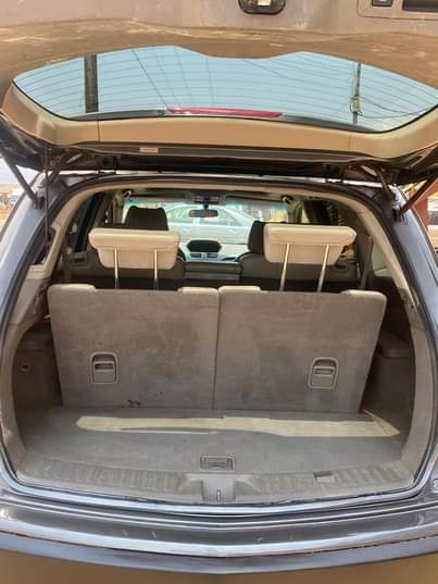 A picture of ACURA MDX