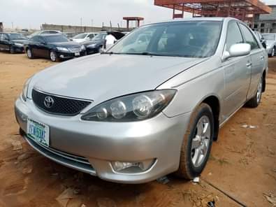 A picture of For sale Slightly used 2005 Toyota Camry SE Full option