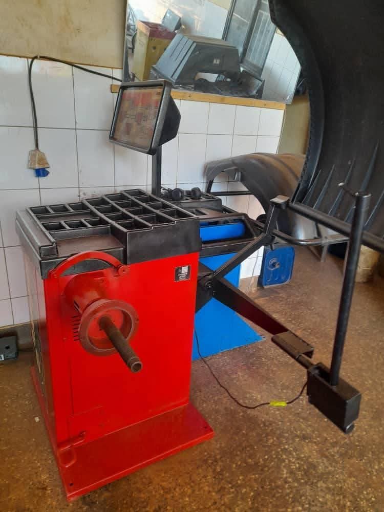A picture of Wheel balancing machines