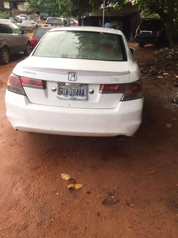 A picture of Distress sales 2009 Honda accord Excellent engine gear 4plug engine