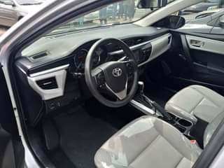 A picture of This Foreign Used 2017 Toyota Corolla offers smooth handling efficient