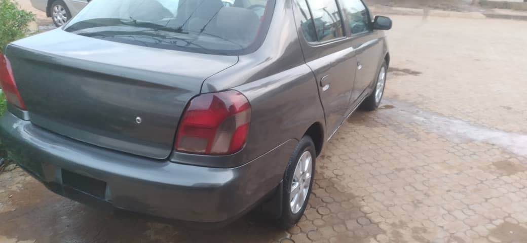 A picture of TOYOTA ECHO