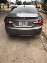 A picture of Hyundai Sonata 2013