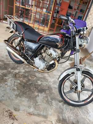 A picture of Haojue cc125.8
