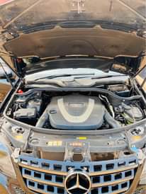 A picture of Mercedes ML350 4 MATIC
