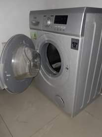 A picture of washing machine
