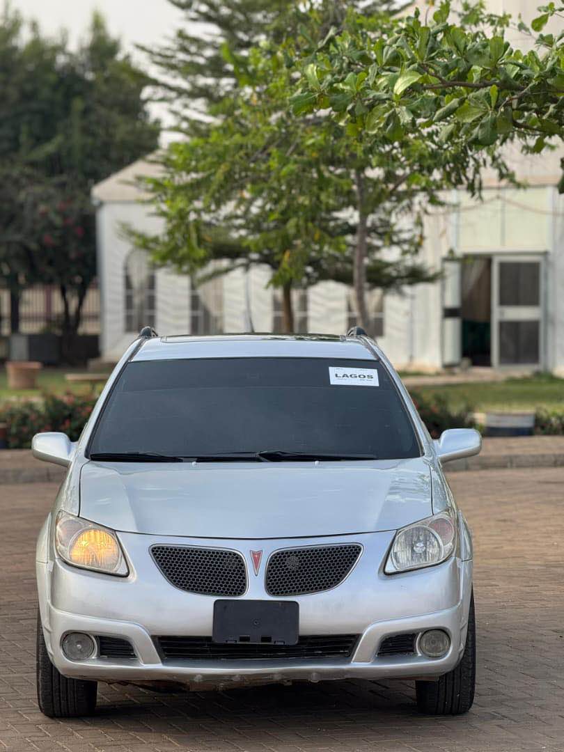 A picture of CLEAN USED PONTIAC VIBE 2007