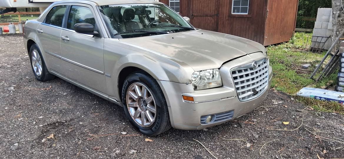 A picture of 2008 Chrysler 300