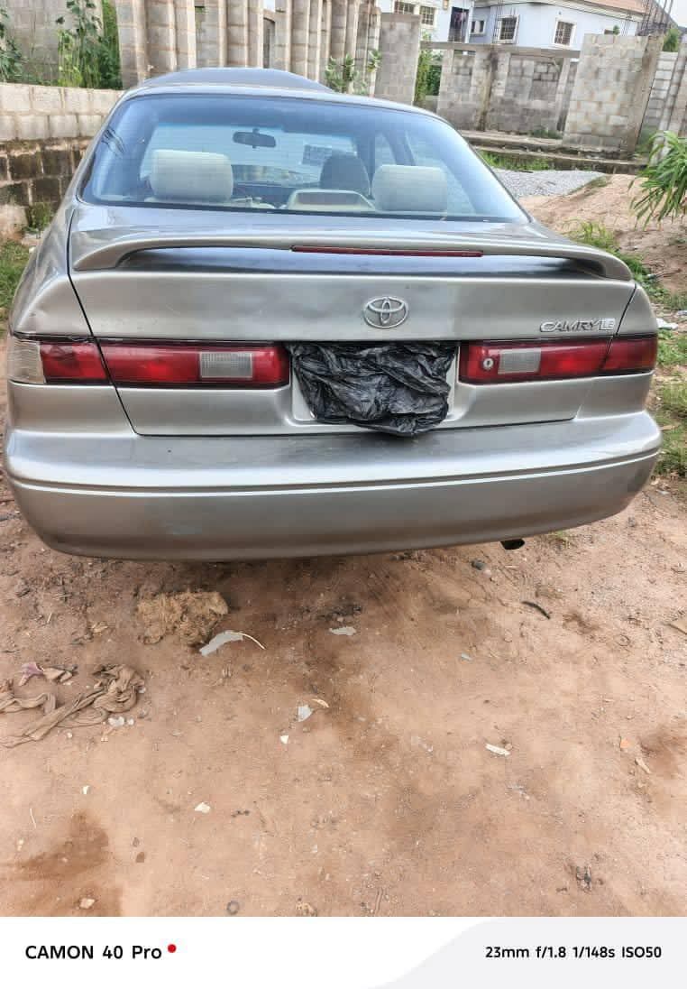 A picture of 2006 Toyota camry