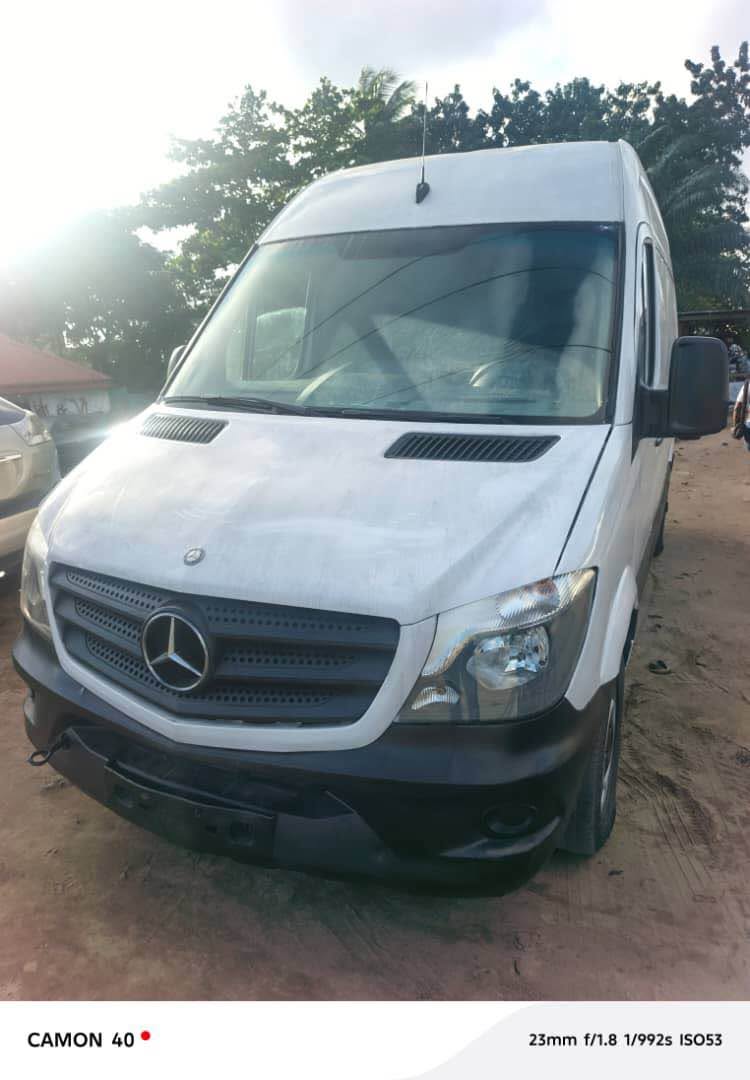 A picture of Benz sprinter container Registered Toks standard Price 5 5m