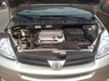 A picture of 2005 Toyota Sienna